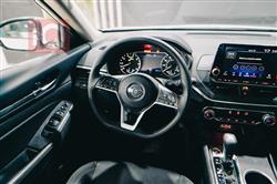 نيسان ألتيما